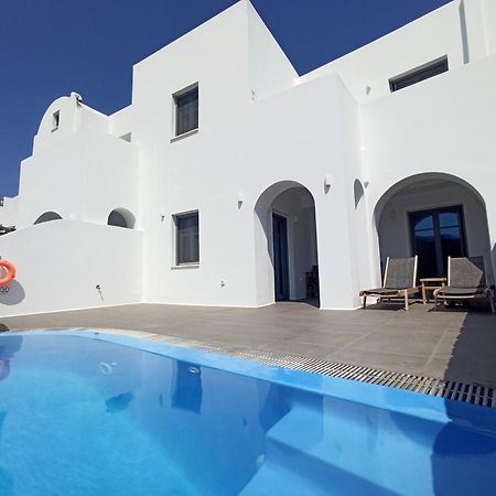 Vóthon Amphitrite Suites Santorini מראה חיצוני תמונה