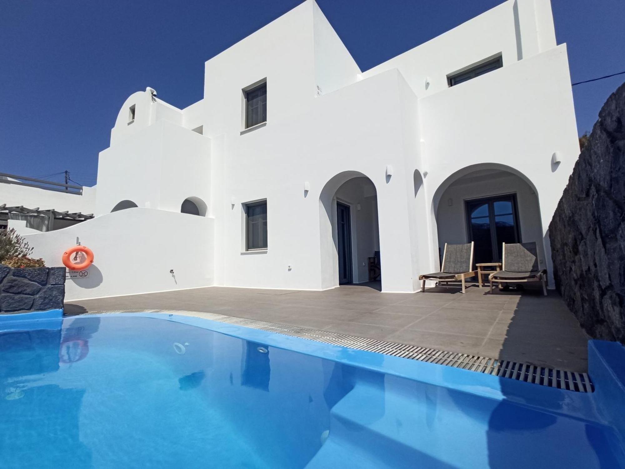 Vóthon Amphitrite Suites Santorini מראה חיצוני תמונה