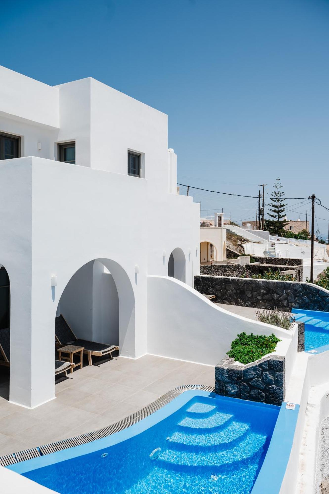 Vóthon Amphitrite Suites Santorini מראה חיצוני תמונה